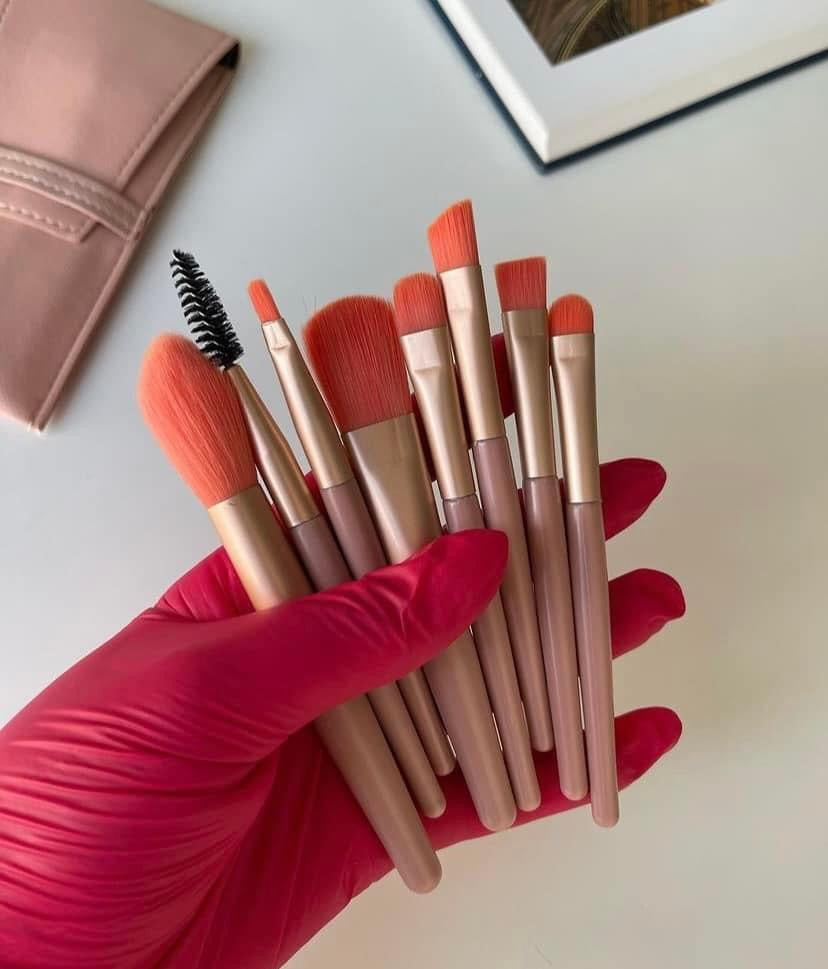 set pennelli trucco con astuccio