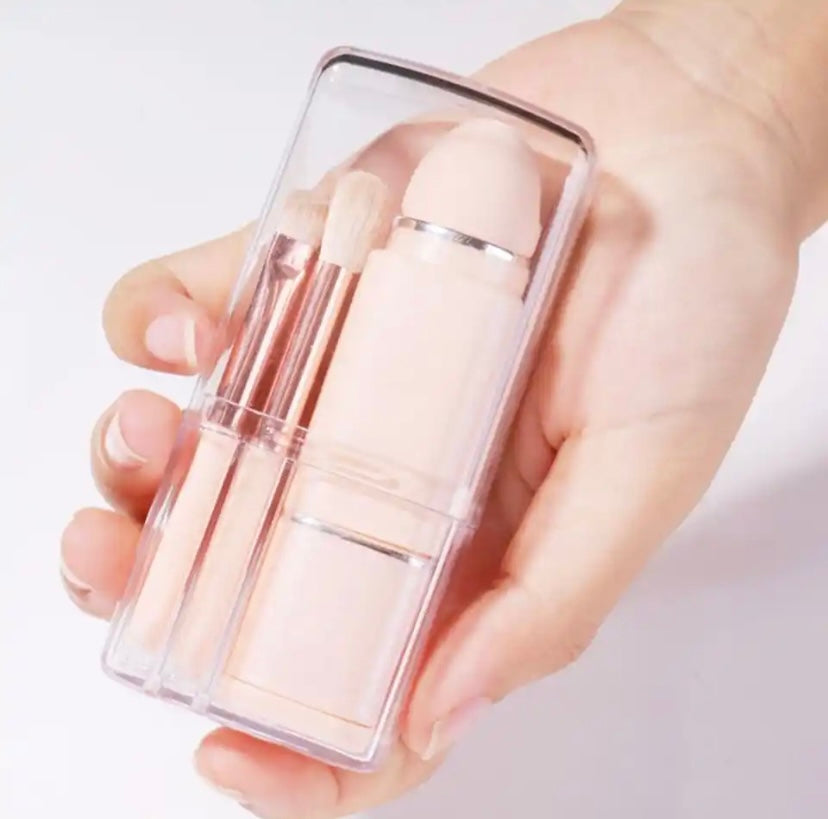 set pennelli trucco portatile con custodia