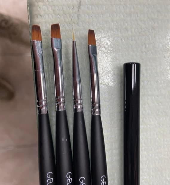 SET 4 PENNELLI MIX PER GEL PROFESSIONALI